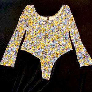 Floral print body suit